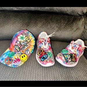 NWOT. Custom hat and shoes.